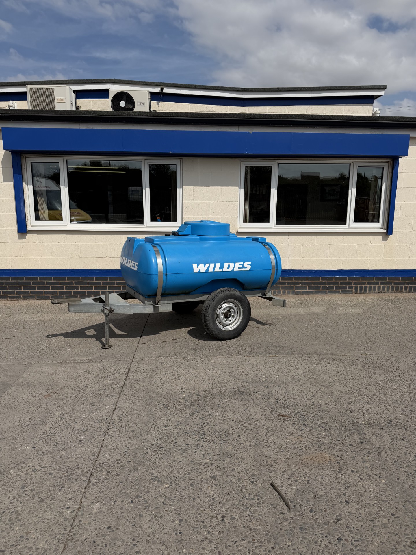 250 Gallon Water Bowser Hire