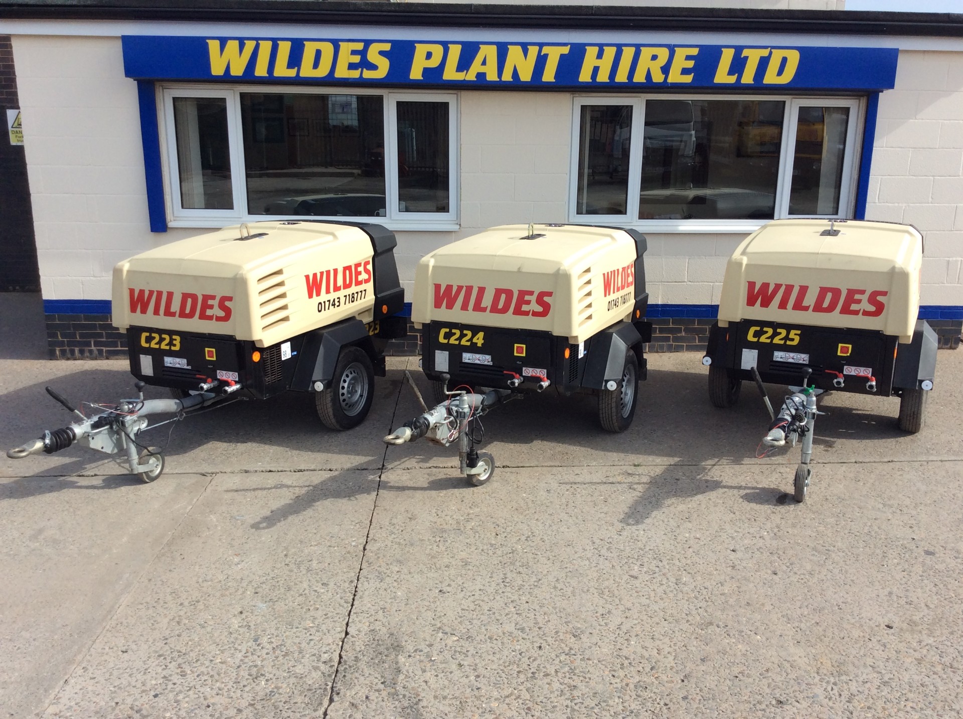 Doosan 140CFM Compressor (2 tool compressors)